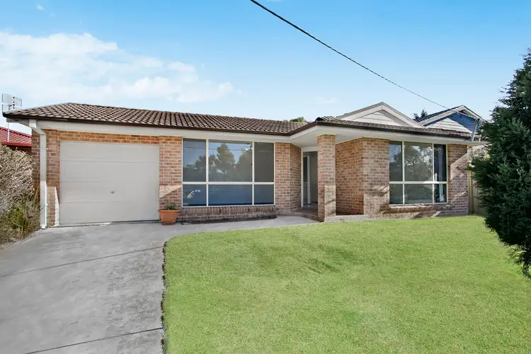55 Anembo Avenue, Summerland Point NSW 2259