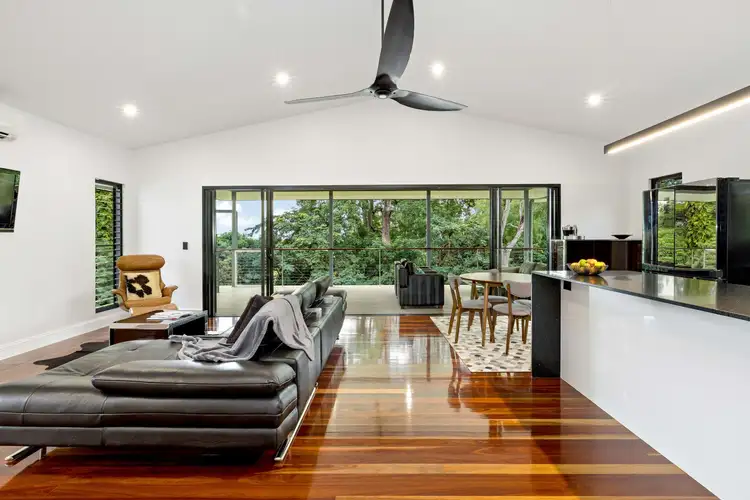 10 Diamond Close, Stratford QLD 4870