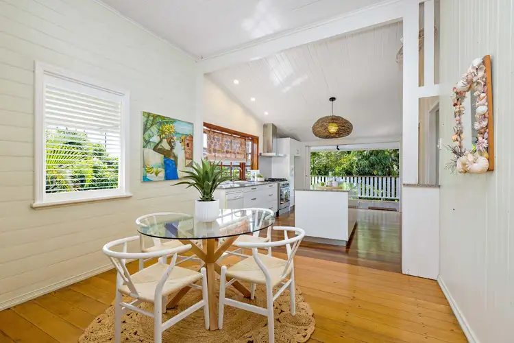 92 Cairns Street, Cairns North QLD 4870