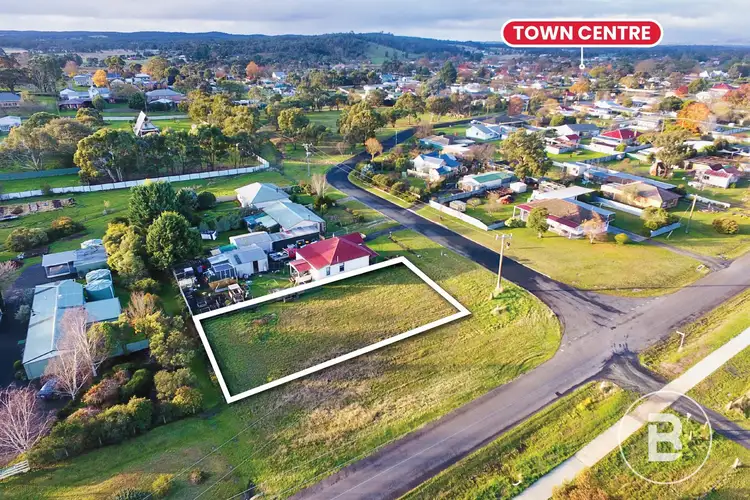 54 South Street, Beaufort VIC 3373