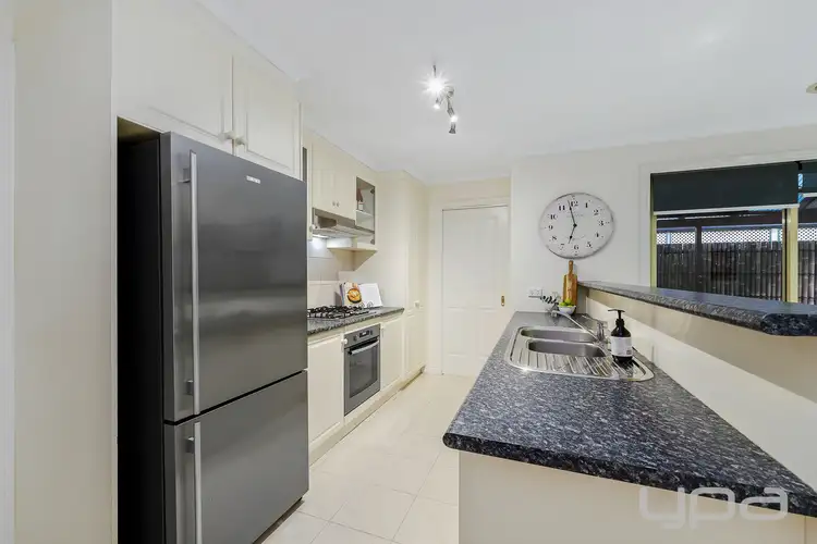 Sixth view of Homely house listing, 33 Goulburn Circuit, Caroline Springs VIC 3023