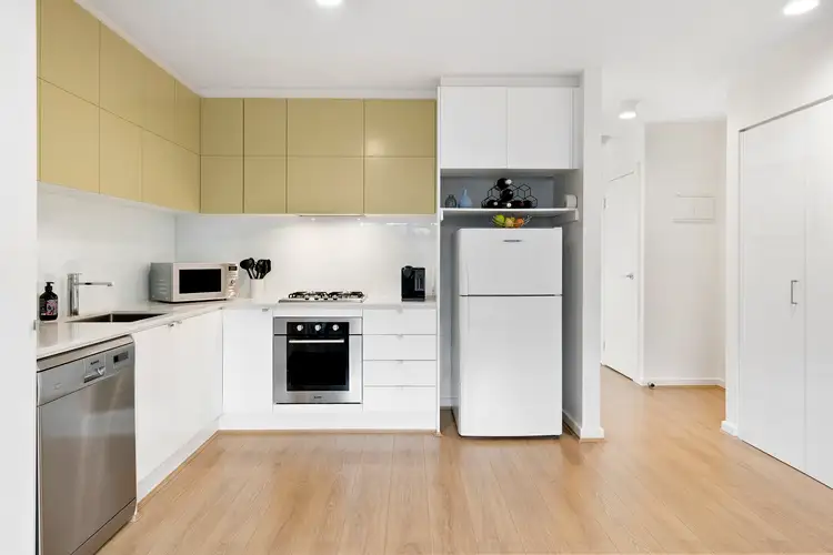 Fourth view of Homely unit listing, 4/10 Warrigal Road, Parkdale VIC 3195