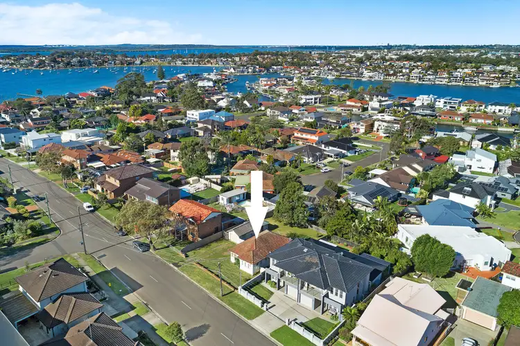 64 Evelyn Street, Sylvania NSW 2224