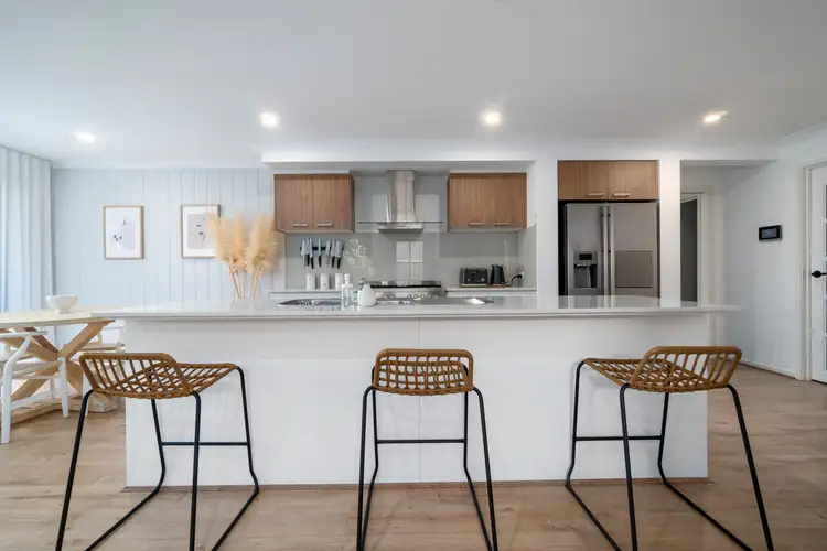 Second view of Homely house listing, 25 Fairbank Way, Maddingley VIC 3340