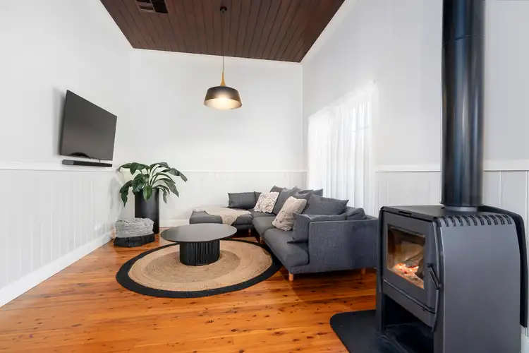 Second view of Homely house listing, 2 Wilson Street, Wodonga VIC 3690