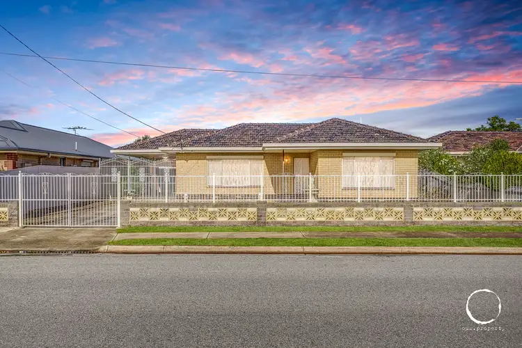 27 Glenburnie Street, Seaton SA 5023