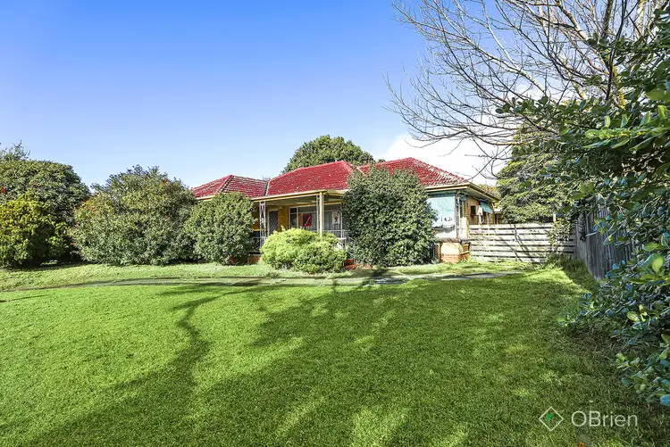 6 Cricklewood Avenue, Frankston VIC 3199