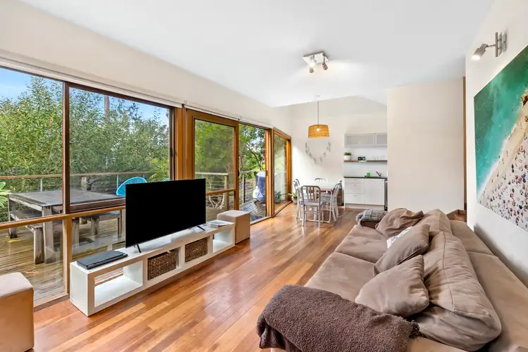 2/13 Lorne Avenue, Lorne VIC 3232