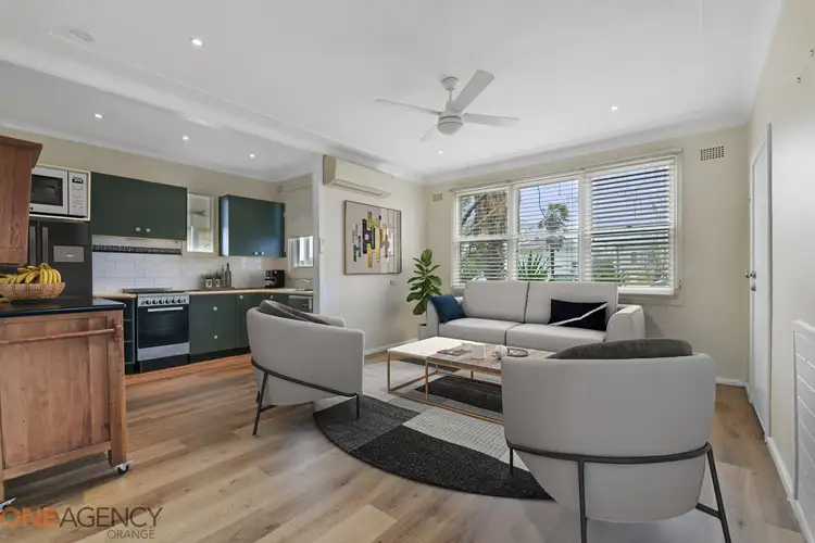 17 Kearneys Drive, Orange NSW 2800