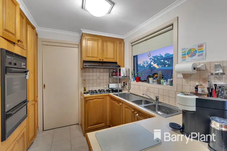 Third view of Homely unit listing, 2/27 Lee Avenue, Mount Waverley VIC 3149