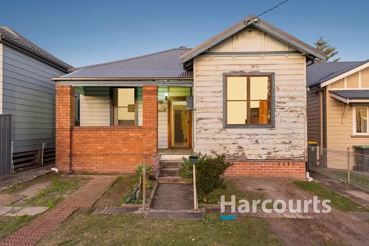 14 Ida Street, Mayfield NSW 2304