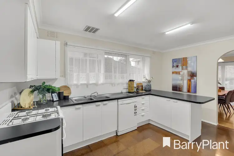 Fourth view of Homely unit listing, 1/1 Mayfield Drive, Mount Waverley VIC 3149