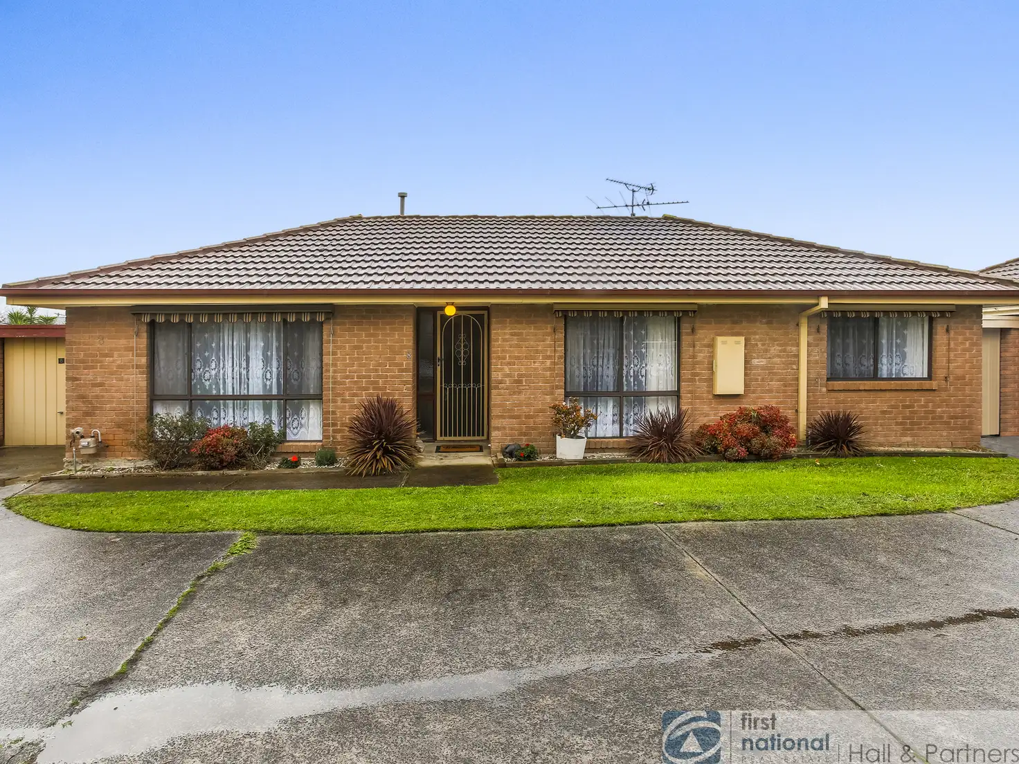 Main view of Homely unit listing, 8/9 Rogers Street, Pakenham VIC 3810