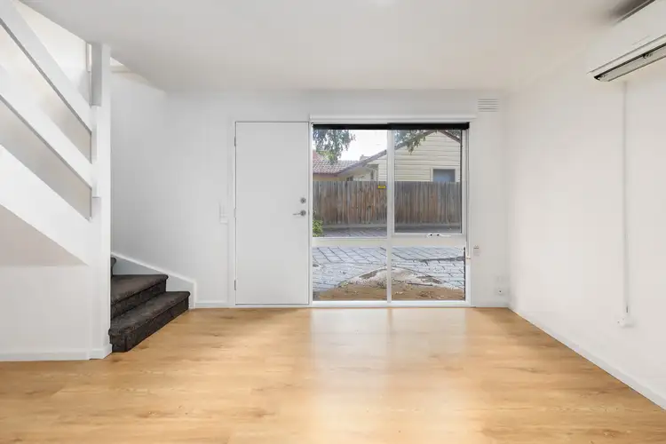 Third view of Homely unit listing, 3/6 Mereweather Avenue, Frankston VIC 3199