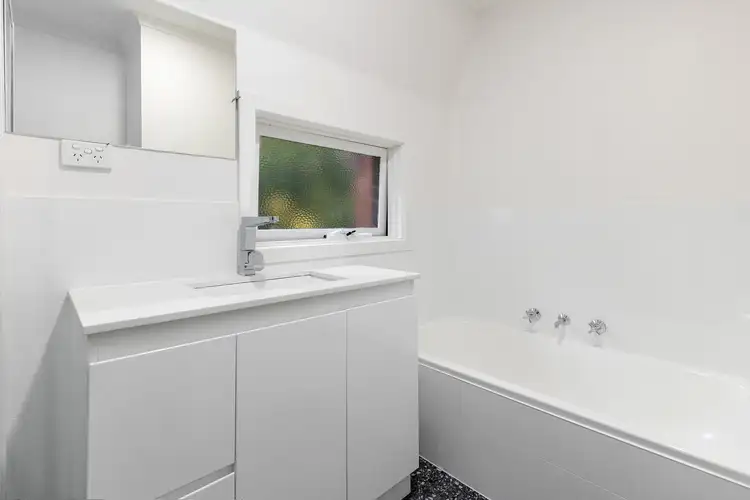 Sixth view of Homely unit listing, 3/6 Mereweather Avenue, Frankston VIC 3199