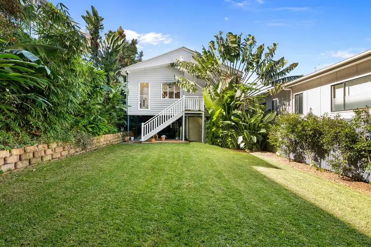 12 Philip Street, Hawthorne QLD 4171