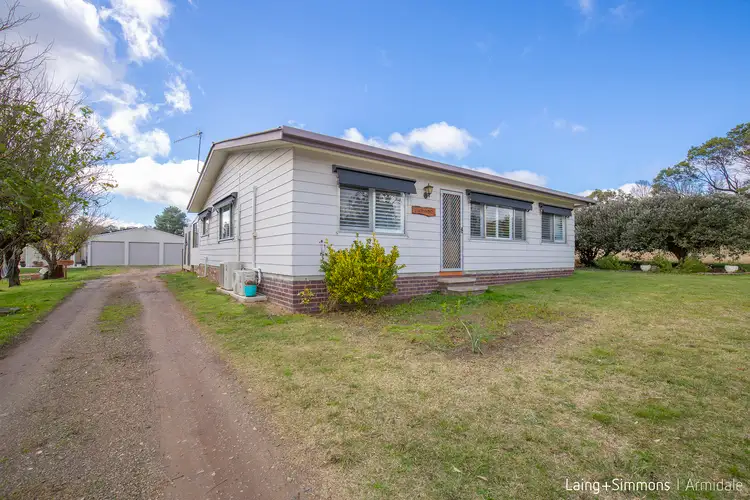 10 Bullens Road, Rocky River NSW 2358