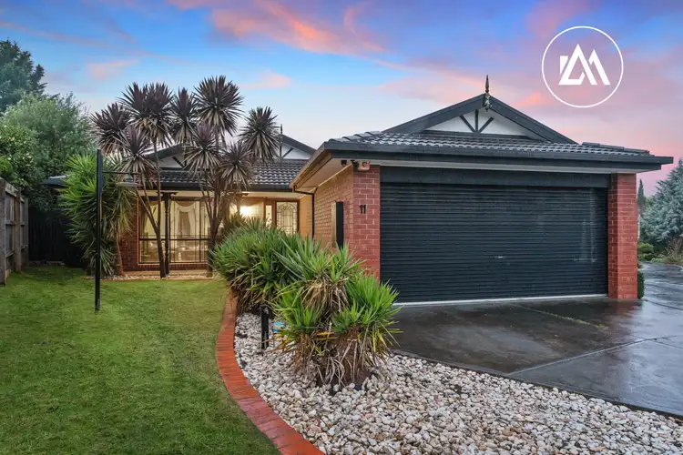 11 Manuka Court, Frankston South VIC 3199