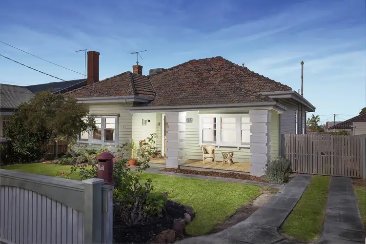 27 Prendergast Street, Pascoe Vale South VIC 3044