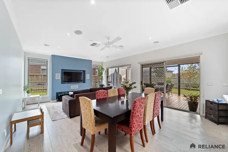 Fifth view of Homely house listing, 3 Edwin Close, Manor Lakes VIC 3024