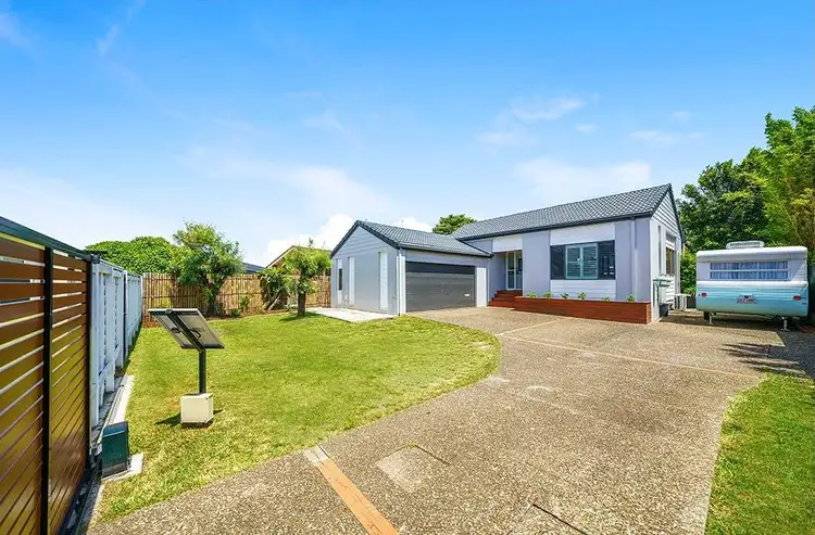 38 Fairsky Avenue, Mermaid Waters QLD 4218