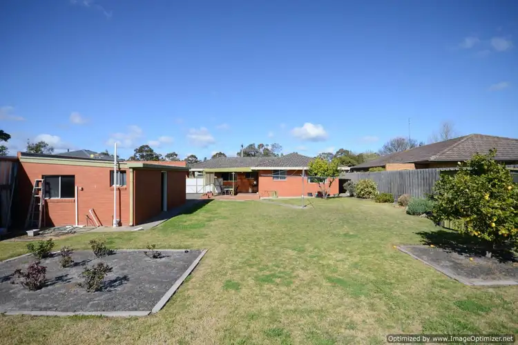 Second view of Homely house listing, 10 Jefferson Street, Bairnsdale VIC 3875