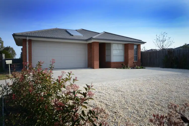 8 Lowe Court, Eastwood VIC 3875