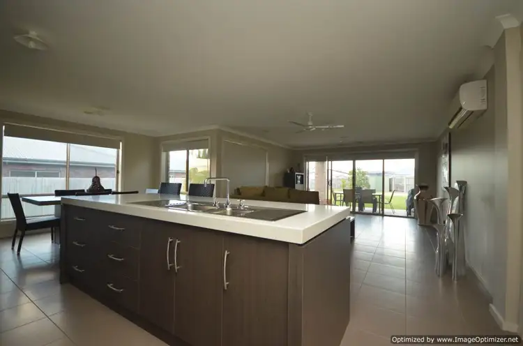 Second view of Homely house listing, 6 Mistana Court, Eastwood VIC 3875