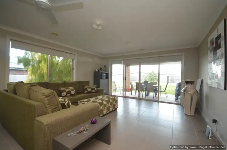 Fifth view of Homely house listing, 6 Mistana Court, Eastwood VIC 3875