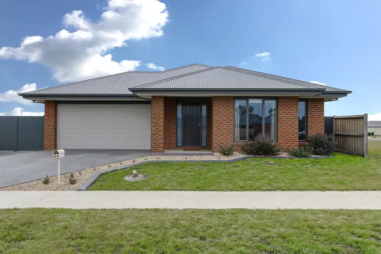 24 Whistler Drive, Bairnsdale VIC 3875