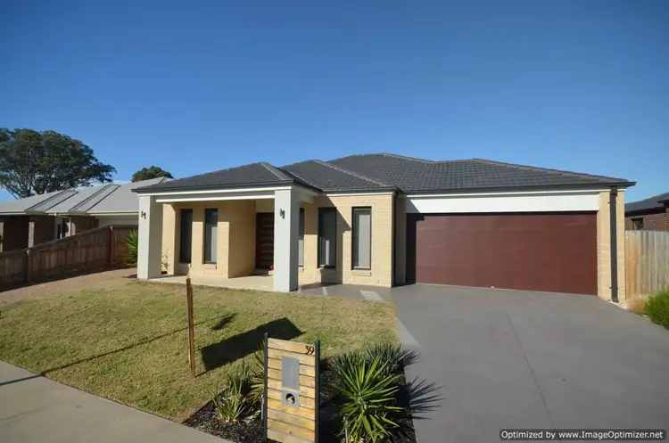 39 Len Cook Drive, Eastwood VIC 3875