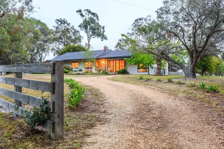 470 Bullumwaal Road, Wy Yung VIC 3875