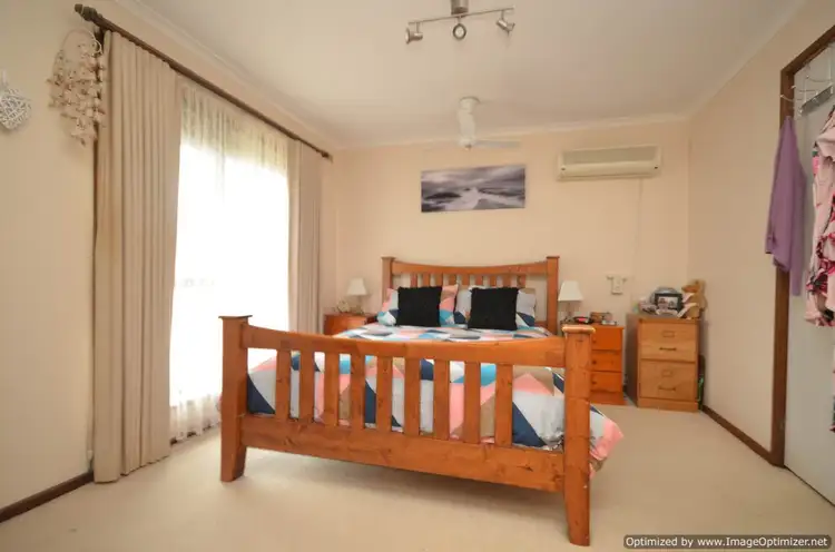 Seventh view of Homely house listing, 17 Allison Court, Bairnsdale VIC 3875