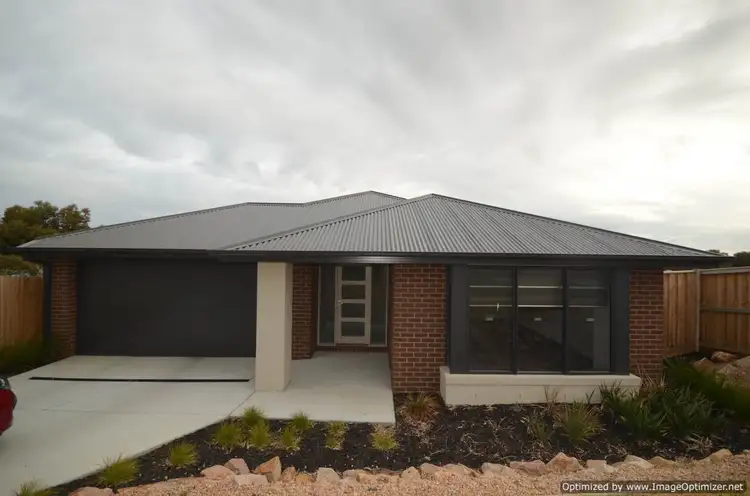 17 Morton Drive, Eastwood VIC 3875