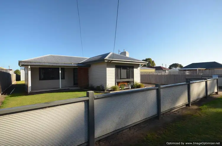 94 Bredt Street, Bairnsdale VIC 3875