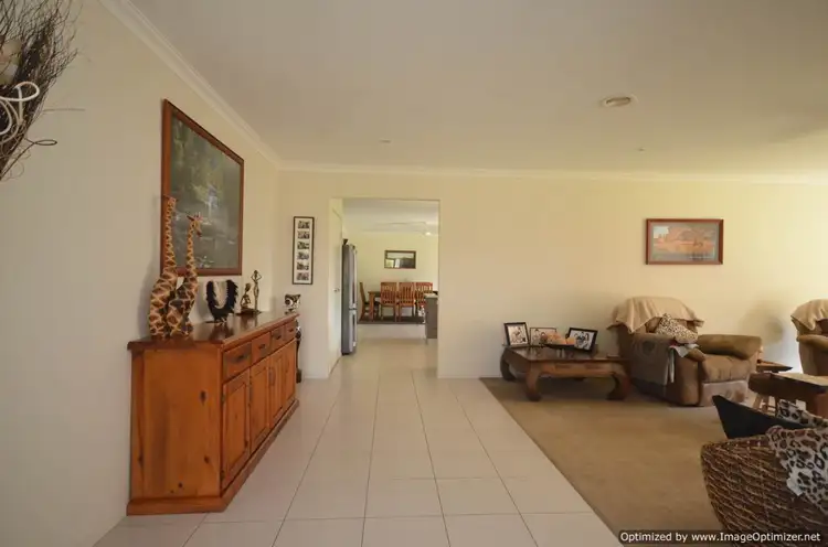 Second view of Homely house listing, 16 Eastern View Drive, Bairnsdale VIC 3875