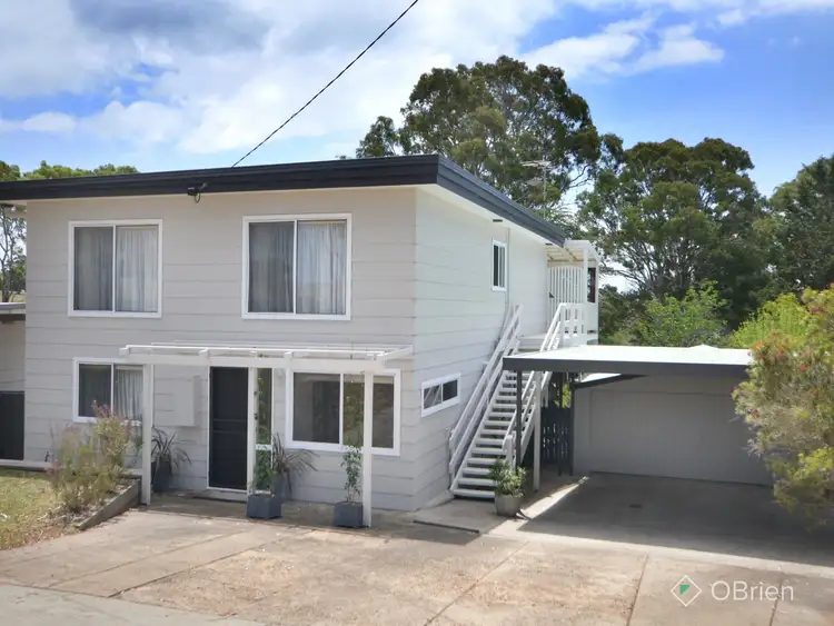 10 Hoskin Street, Eagle Point VIC 3878