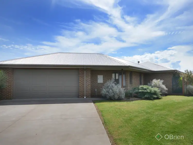 3A Canterbury Close, Eastwood VIC 3875