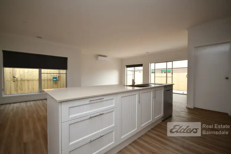 Sixth view of Homely house listing, 10 Hudson Crescent, Lucknow VIC 3875