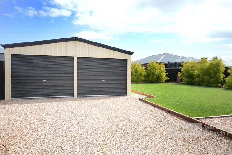 Second view of Homely house listing, 8 Flaxlily Court, Bairnsdale VIC 3875