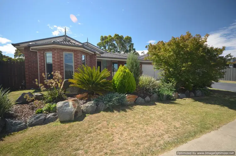 87 Gatehouse Drive, Eastwood VIC 3875