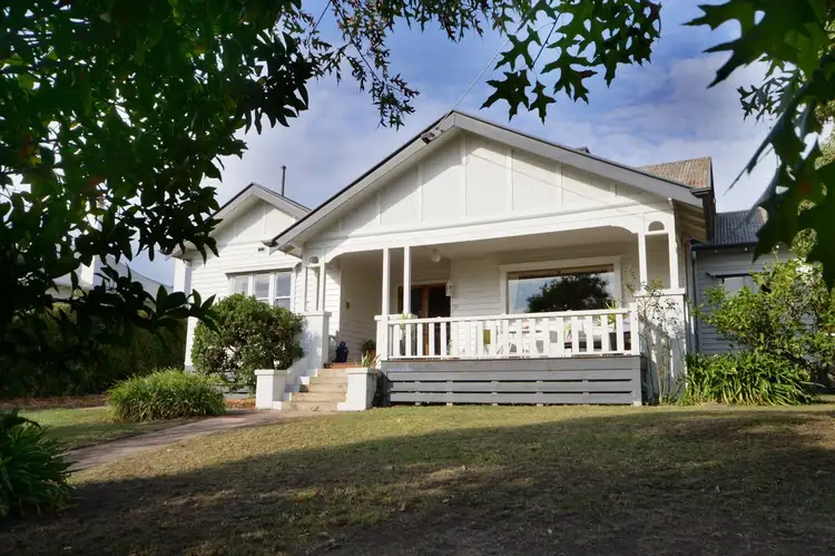 33 Robb Street, Bairnsdale VIC 3875