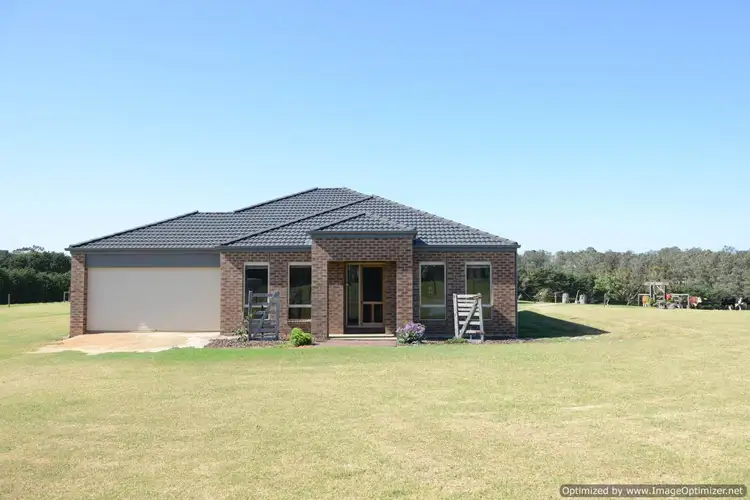 130 Ellaswood Road, Bairnsdale VIC 3875
