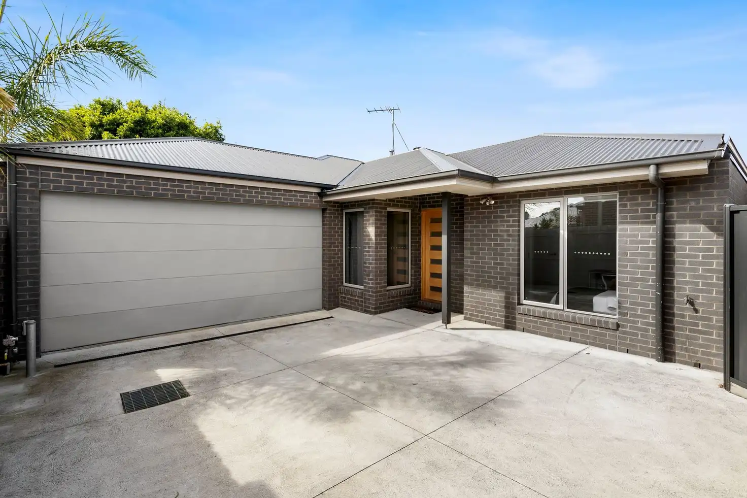 Main view of Homely townhouse listing, 2/5 Rigo Street, Belmont VIC 3216
