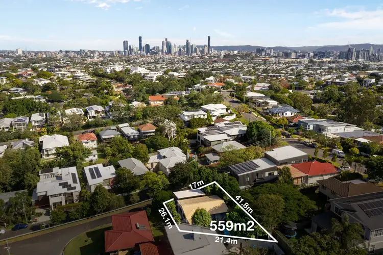 10 Tugulawa Street, Balmoral QLD 4171