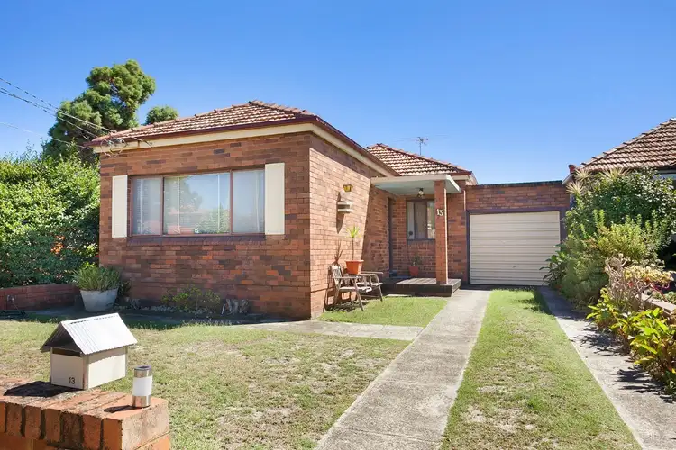 13 Robinson Street