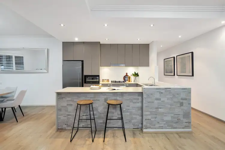 Third view of Homely apartment listing, 2/5 Garland Road, Naremburn NSW 2065