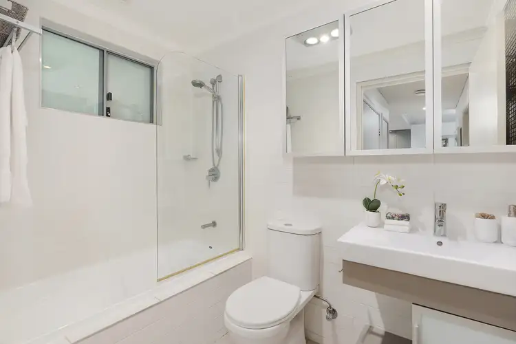 Sixth view of Homely apartment listing, 2/5 Garland Road, Naremburn NSW 2065