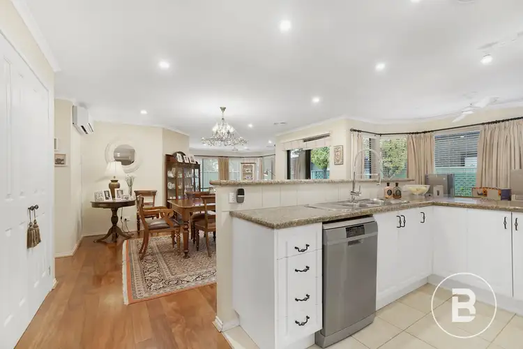 Sixth view of Homely house listing, 37 St Andrews Place, Lake Gardens VIC 3355