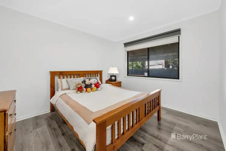 Fifth view of Homely house listing, 7 Avonmore Close, Mill Park VIC 3082